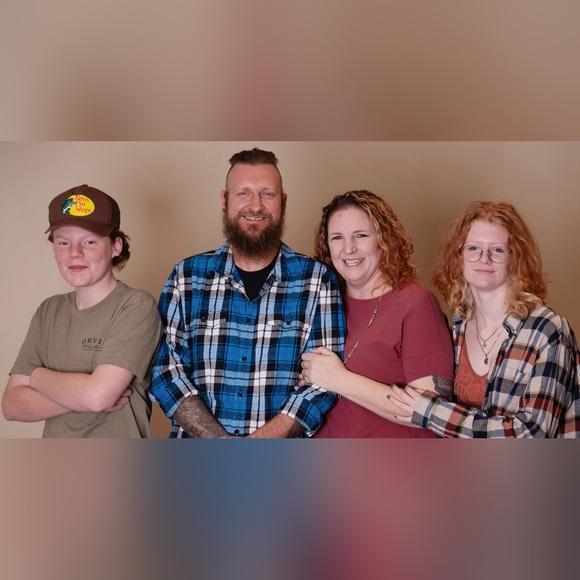 Meet your Posher, Cameron - Picture 5 of 9